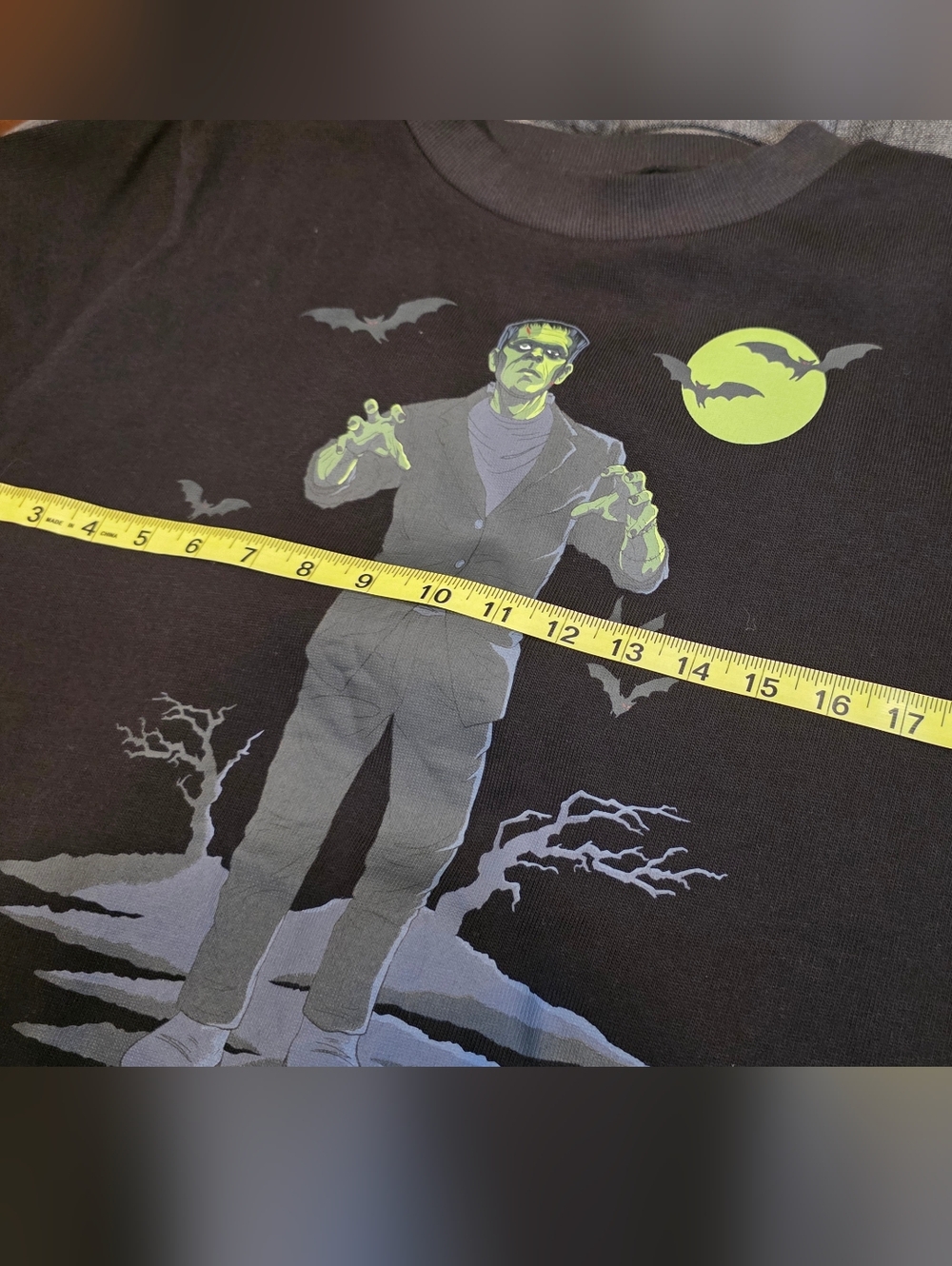 Universal Monsters Black Frankenstein Graphic Knit Top M/L - Picture 2 of 5